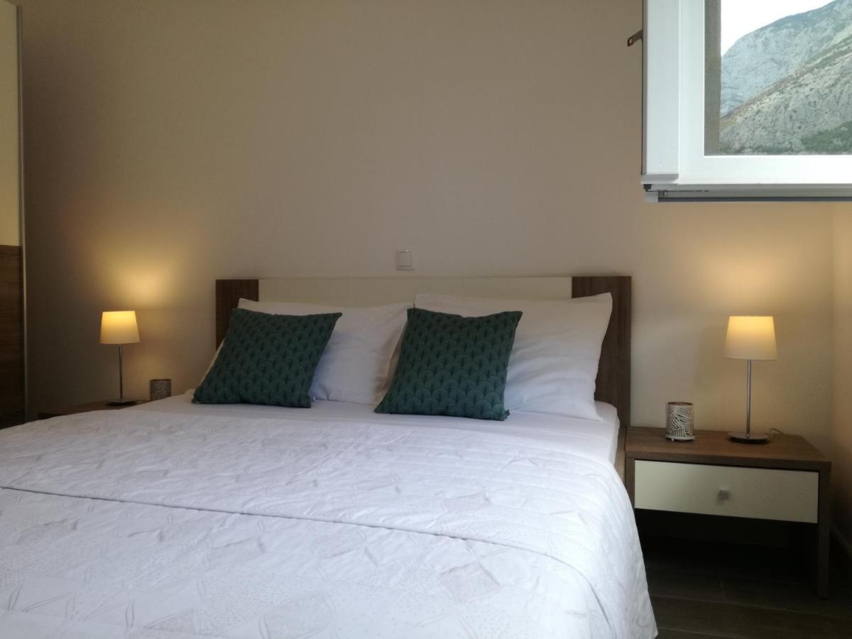 Apartments Villa Hadria Makarska Esterno foto