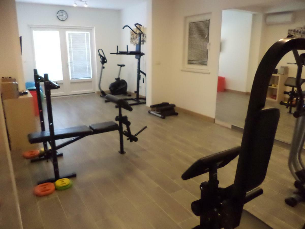 Apartments Villa Hadria Makarska Esterno foto